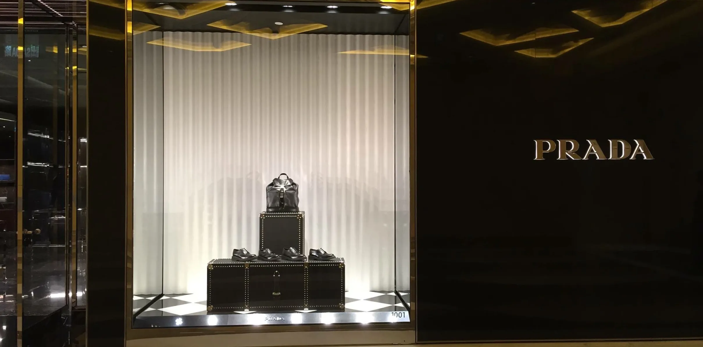 PRADA WINDOW DISPLAY | HANOI