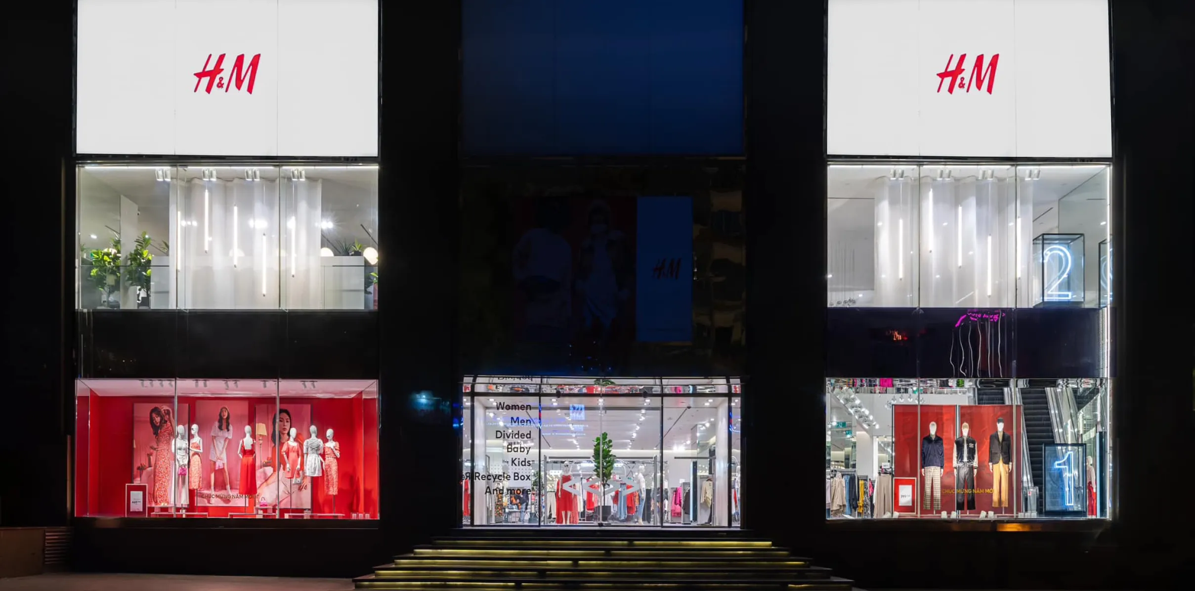 H&M WINDOW DISPLAY | HCMC